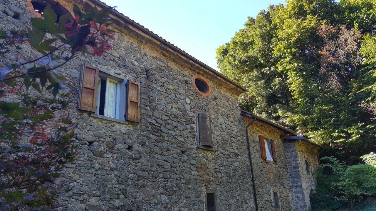 Ai Chiosi Affittacamere Pontremoli Exterior photo