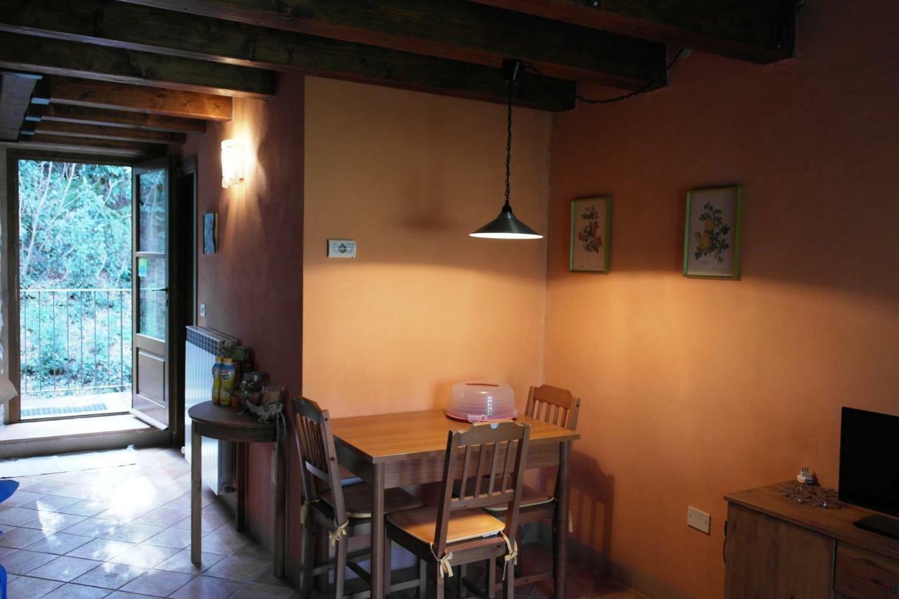 Ai Chiosi Affittacamere Pontremoli Exterior photo